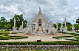 white temple chiang rai thailand article